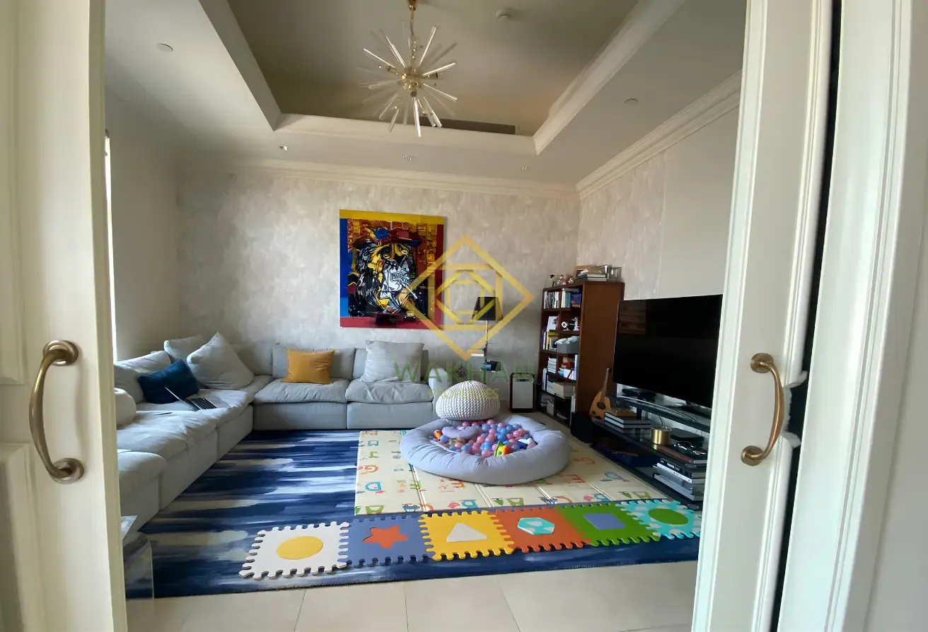 Sea View | Close to OP | Penthouse with Pool | Upgraded