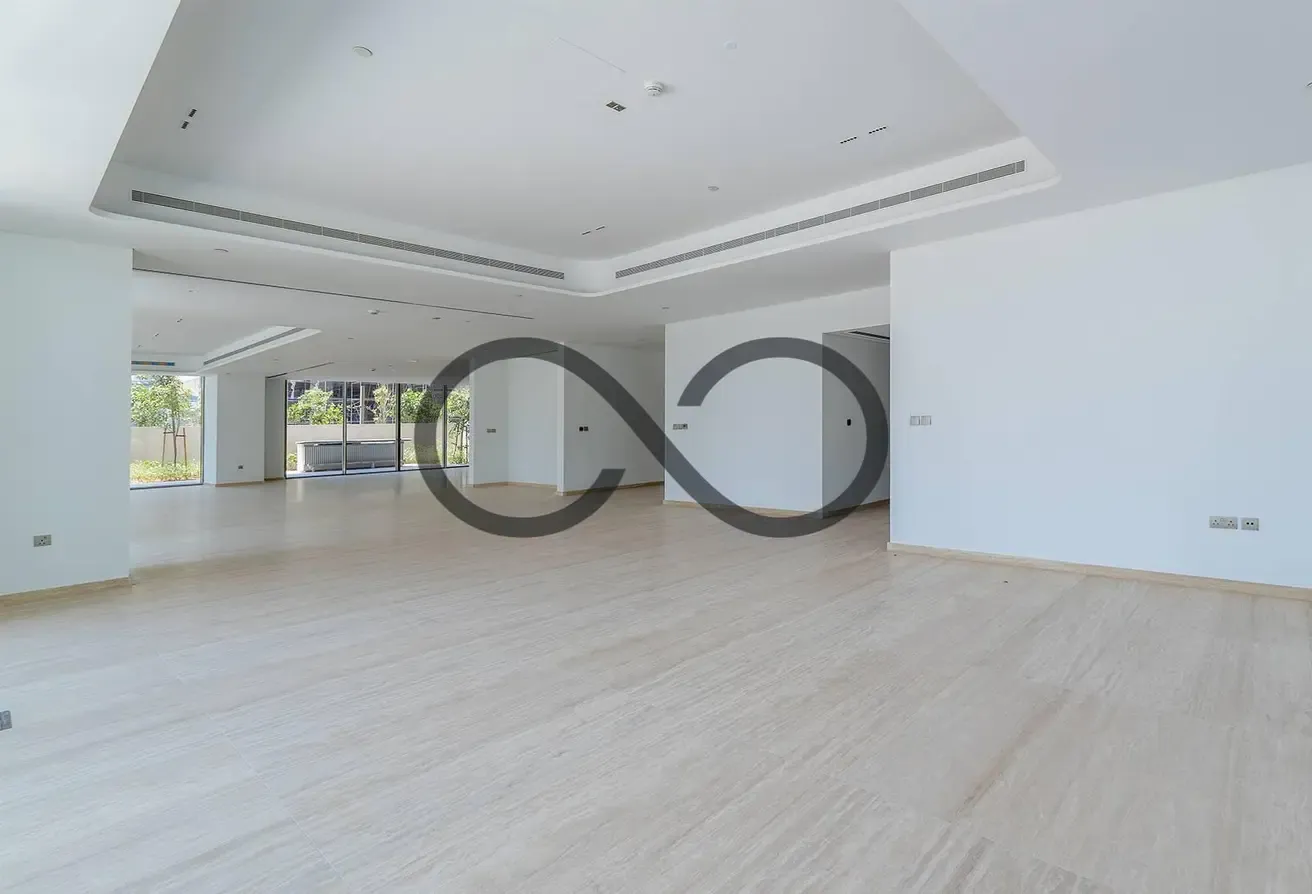 Luxury 4BR + Maid Penthouse | Full Sea & Palm View
