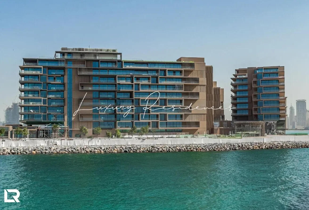 Best Priced Royal PH | Handover Now | Private Pool