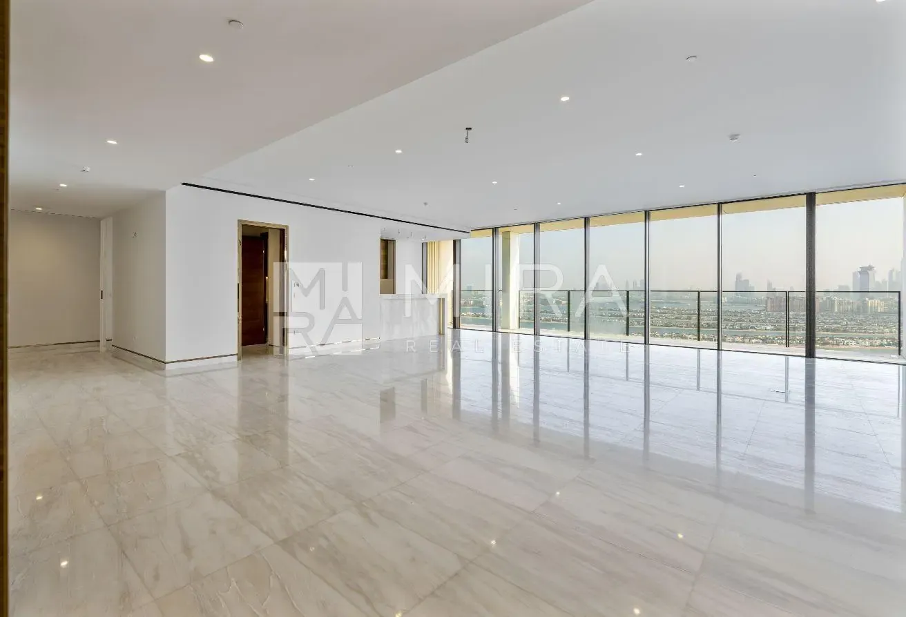 Penthouse | 4 bed | Private Pool | Terrace
