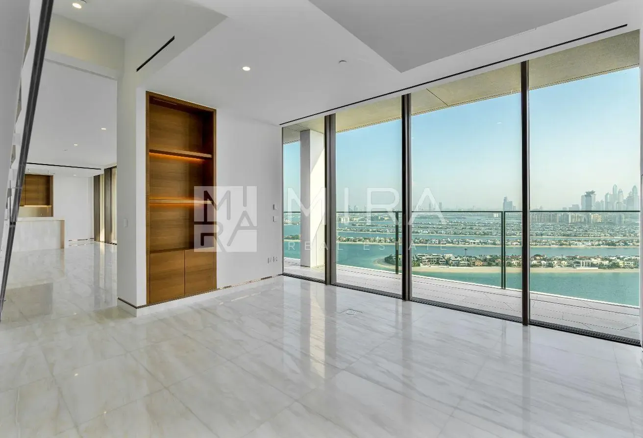 Penthouse | 4 bed | Private Pool | Terrace