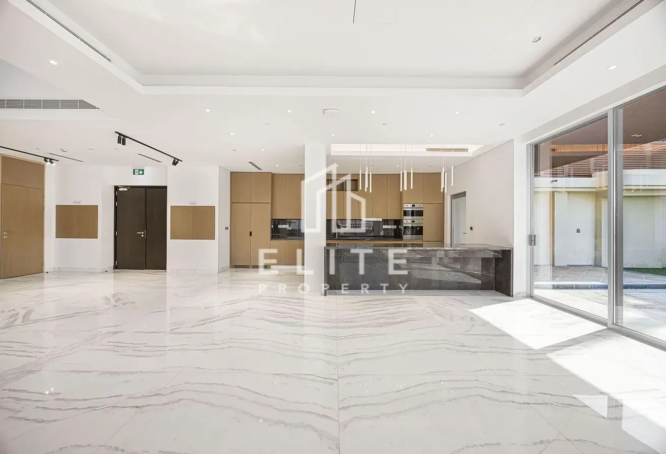 PENTHOUSE, BRAND NEW, VACANT NOW, FULL PALM VIEW