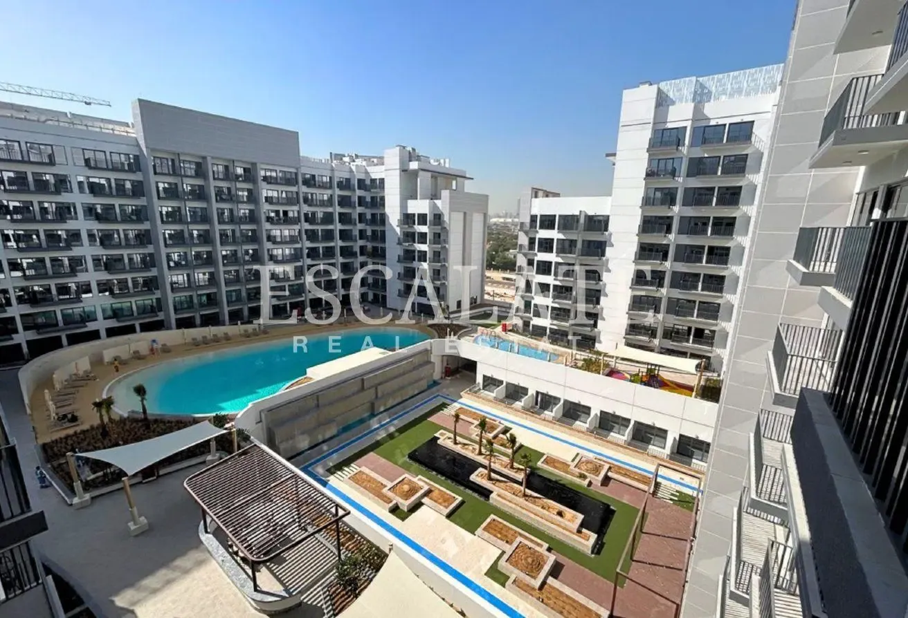 1 Bed | Furnished | High Floor | Community View