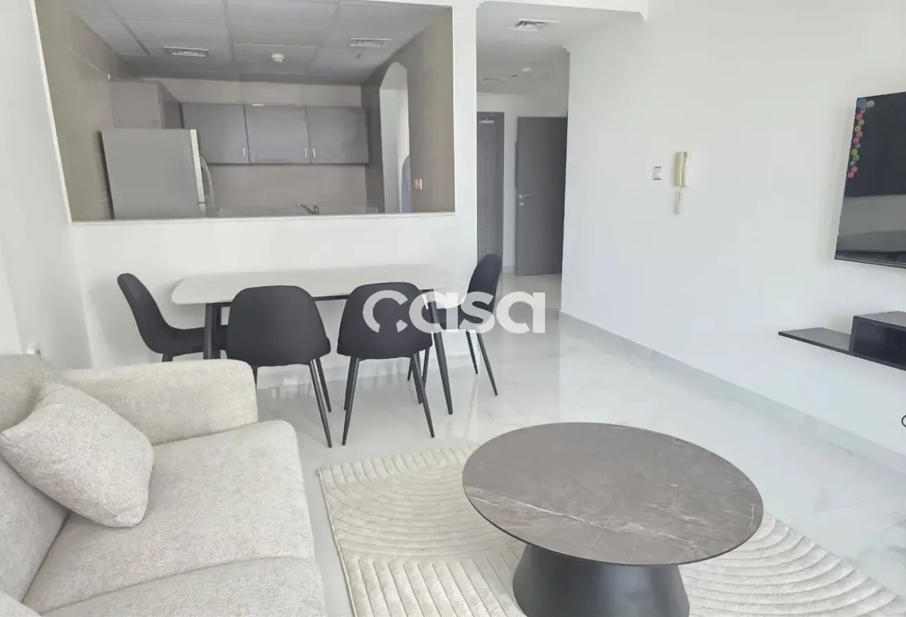 Upgraded | Rented | Mid Floor