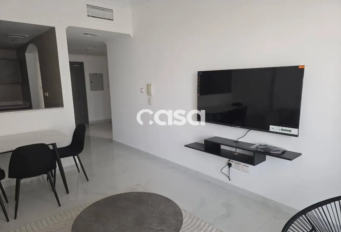 Upgraded | Rented | Mid Floor