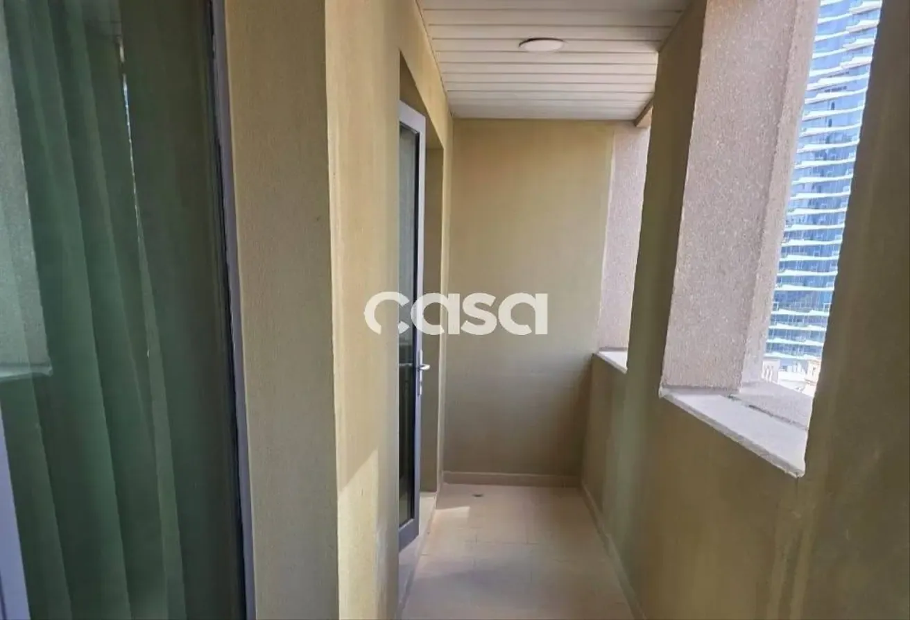 Upgraded | Rented | Mid Floor