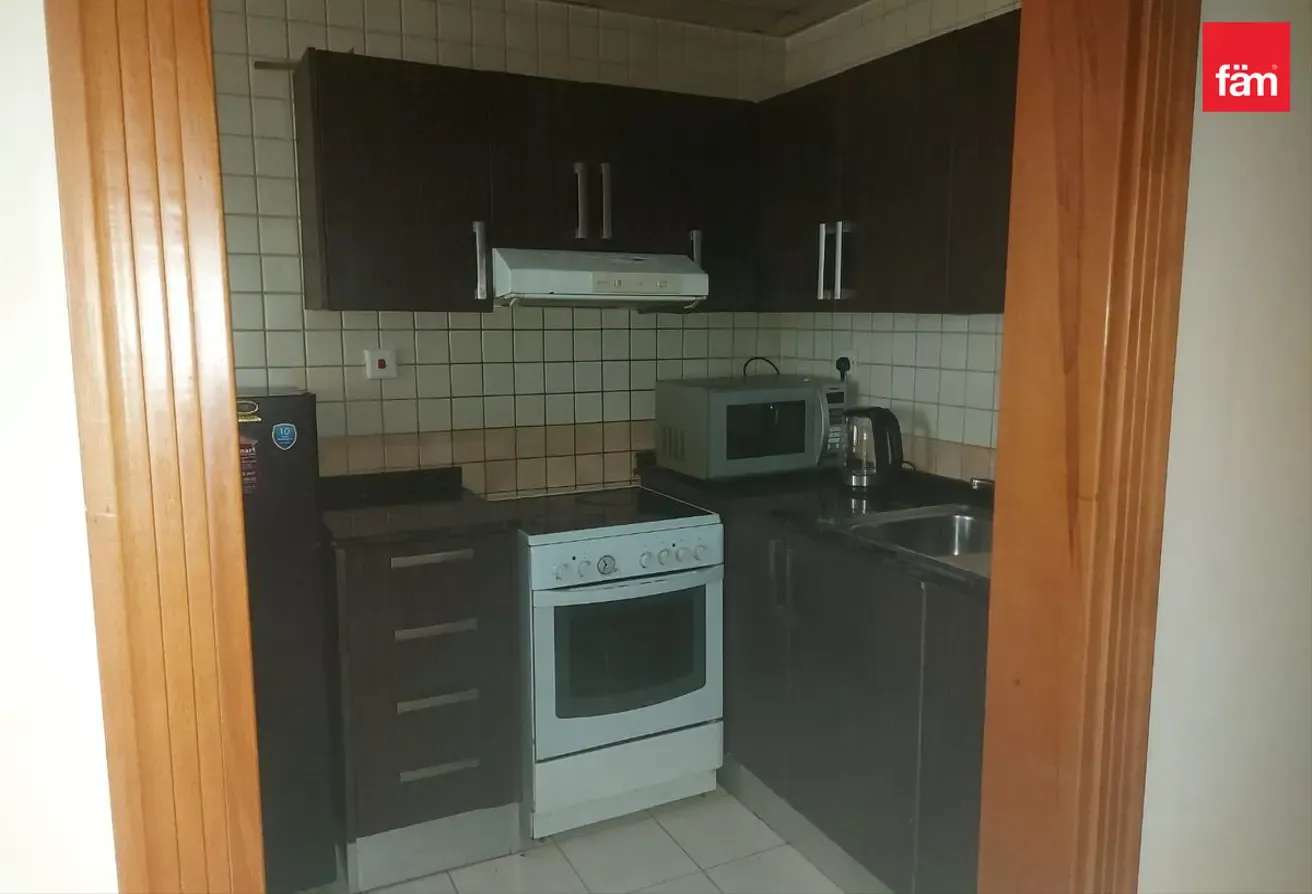Vacant  | Near Metro | Good Investment