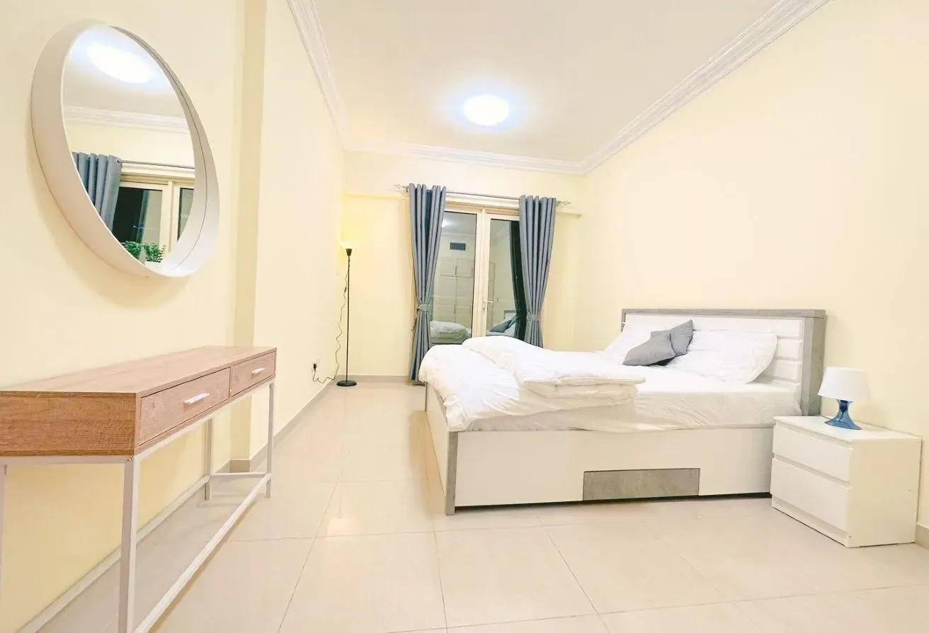 Upgraded 2 Bedroom Apartment for Sale | Manchester