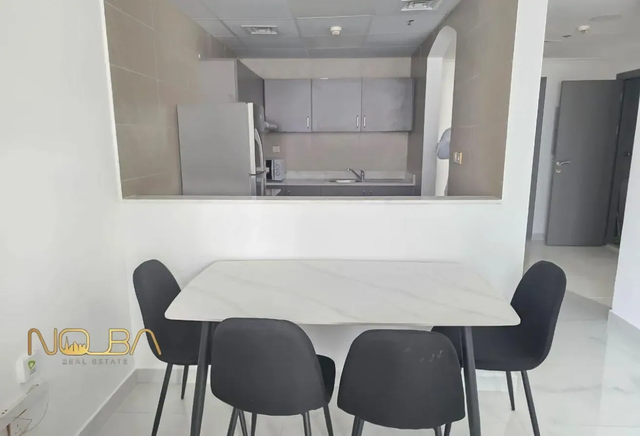 MARINA LIVING | ELEGANT FURNISHED | POOL ACCESS