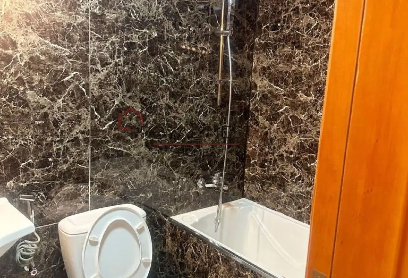 Spacious 1BR | Marina View | Tenanted | Furnished