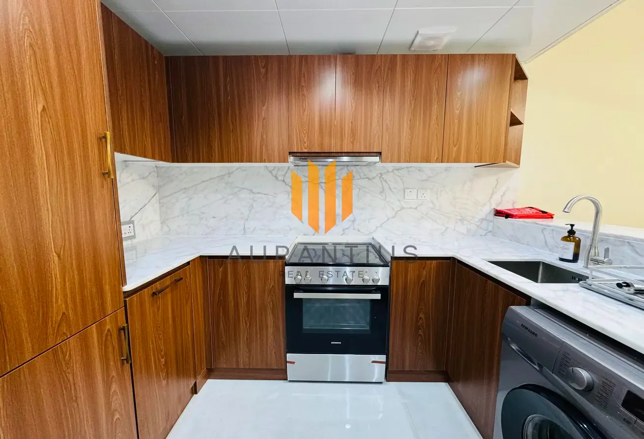 Sea View | Fully Upgraded | Near Metro