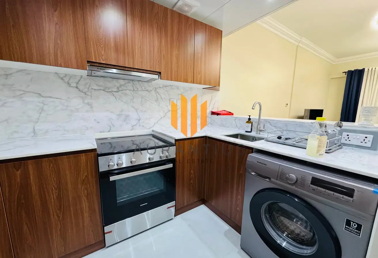 Sea View | Fully Upgraded | Near Metro