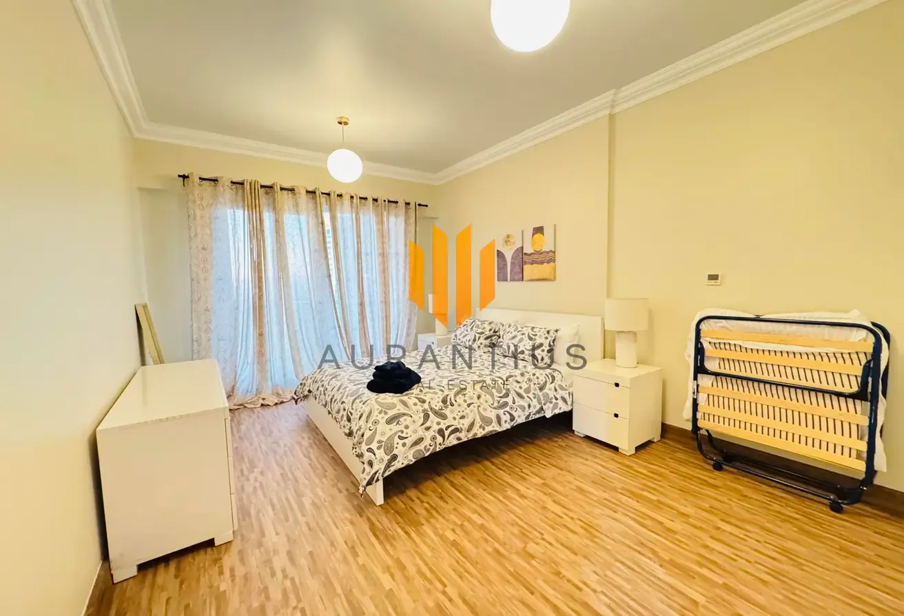 Sea View | Fully Upgraded | Near Metro