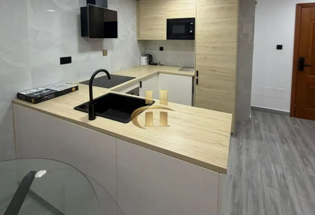 Furnished Upgraded 1 BR | Vacant | Inquire Now