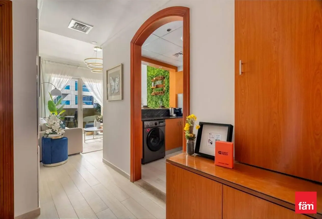 Best Unit | Vacant | Spacious | Furnished