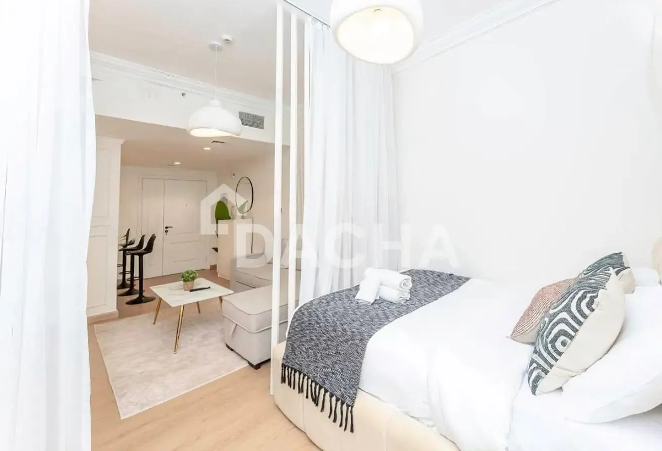 PARTIAL MARINA VIEW | VACANT | HIGH FLOOR