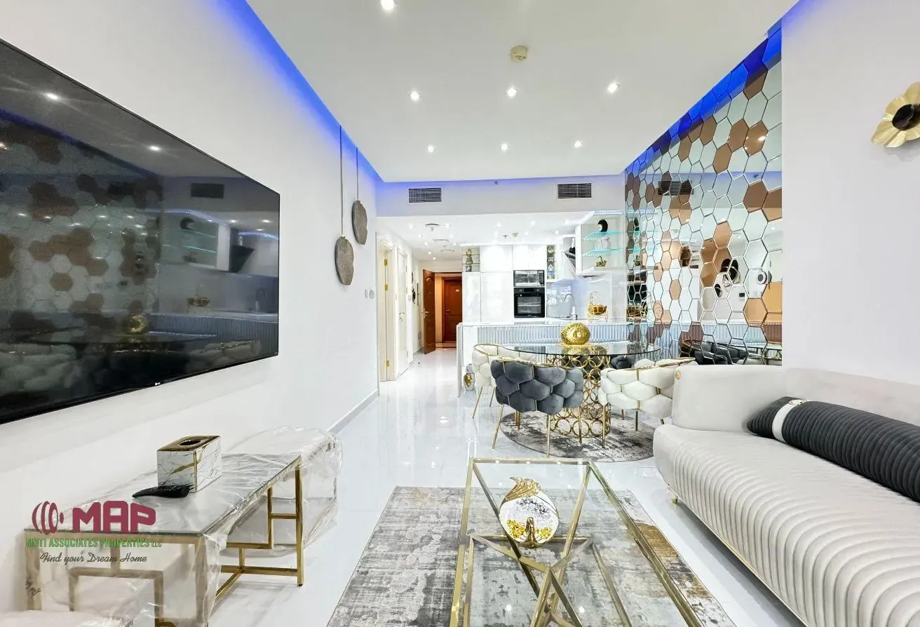 Fully Upgraded |Right opposite Marina walk |Vacant