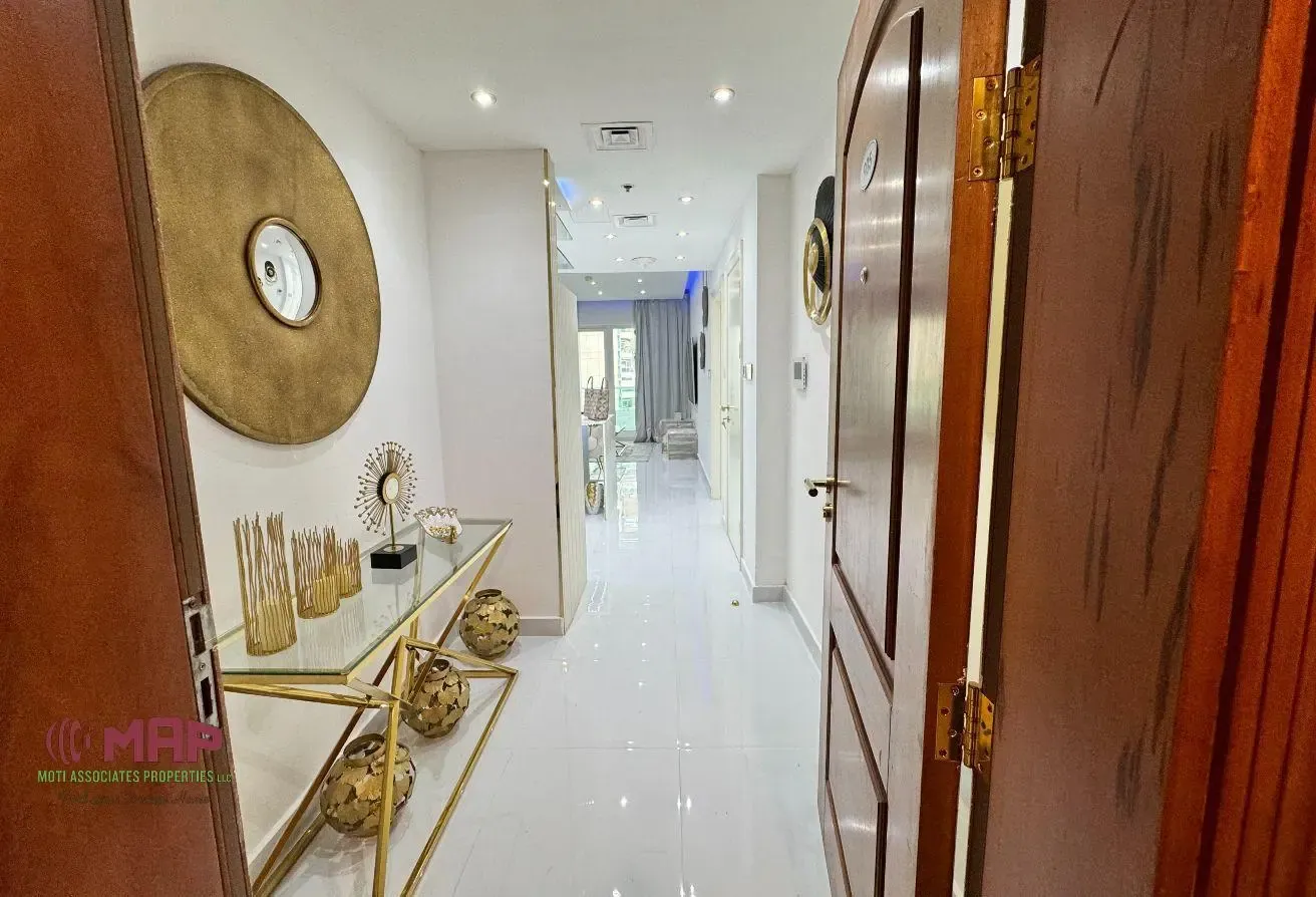Fully Upgraded |Right opposite Marina walk |Vacant