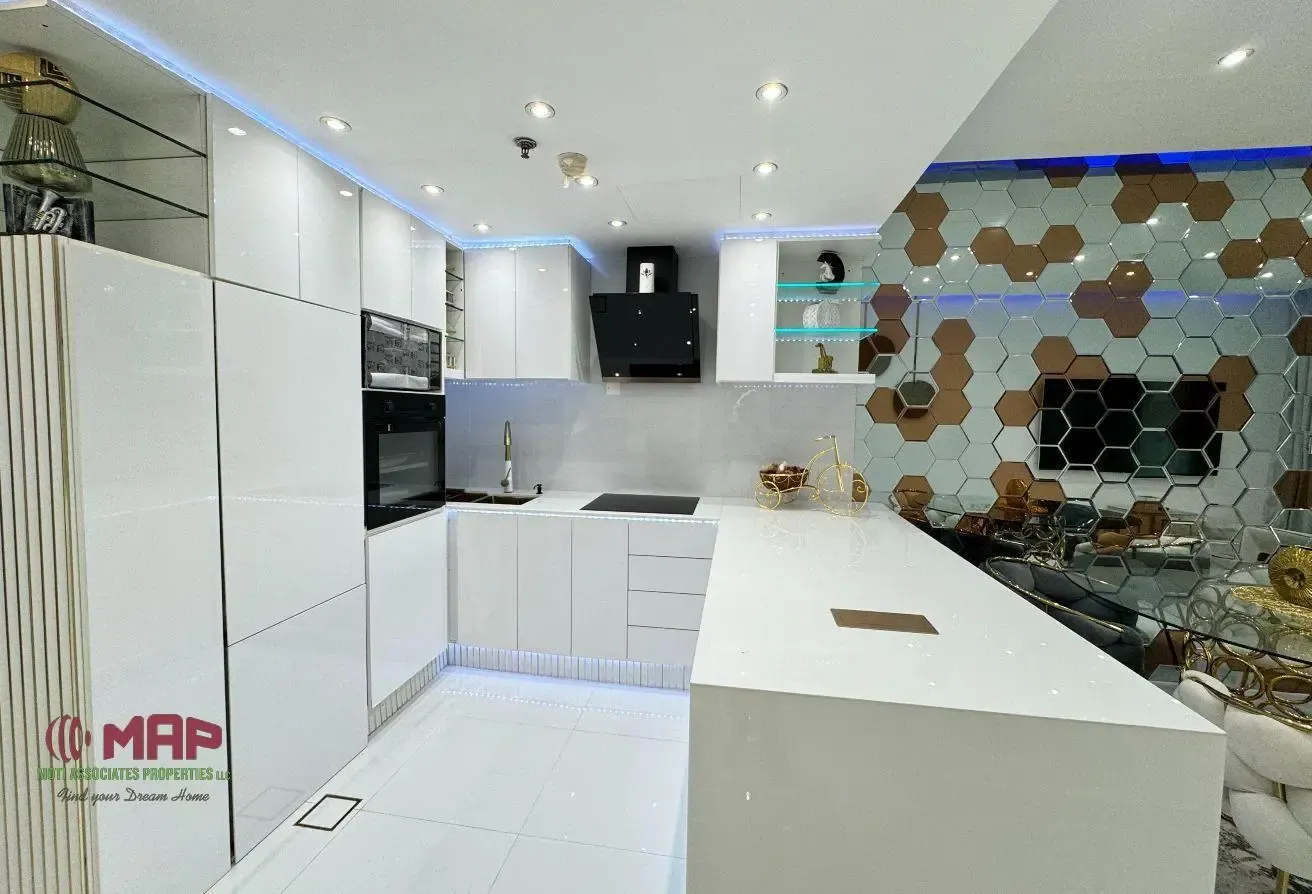 Fully Upgraded |Right opposite Marina walk |Vacant