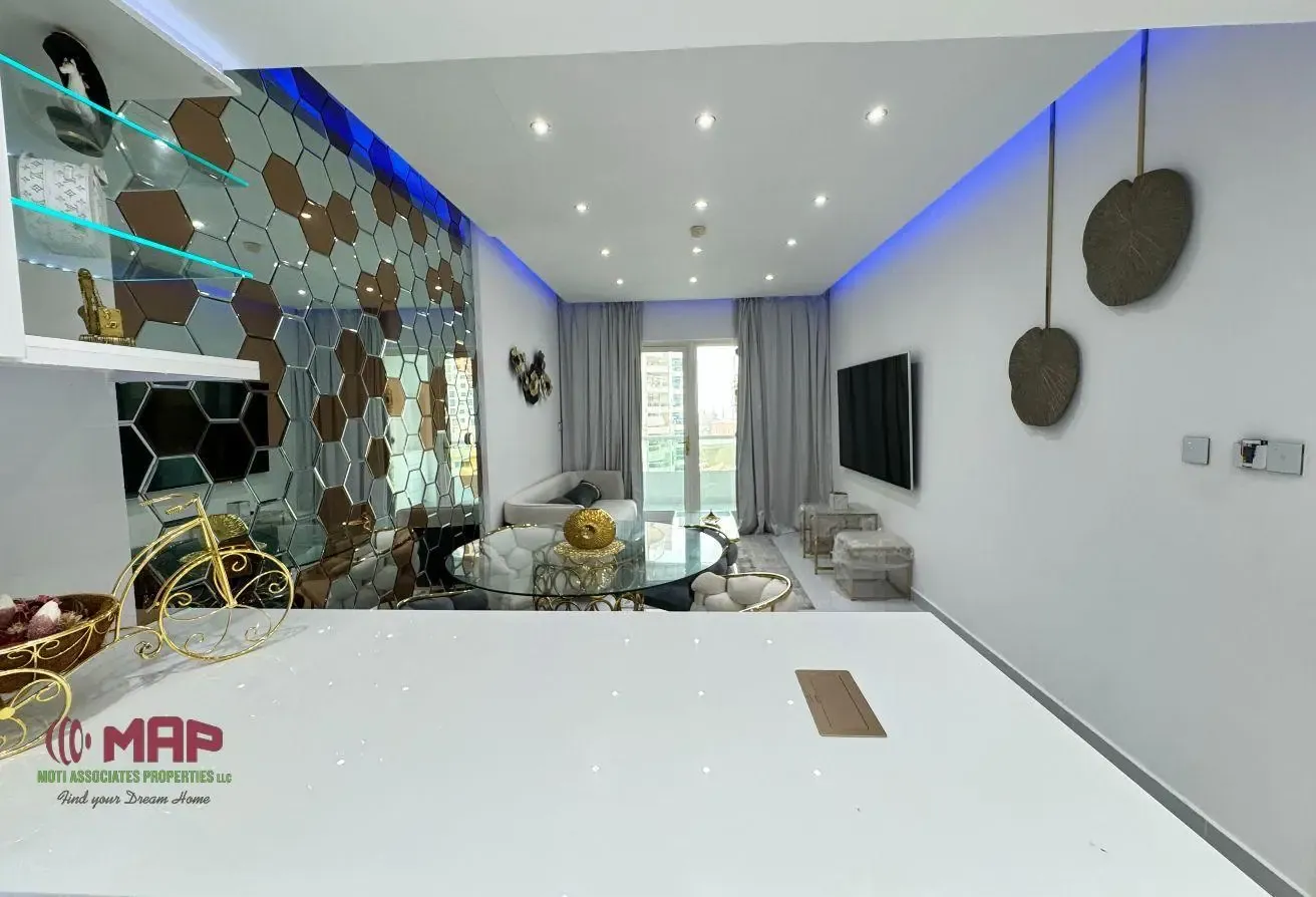 Fully Upgraded |Right opposite Marina walk |Vacant