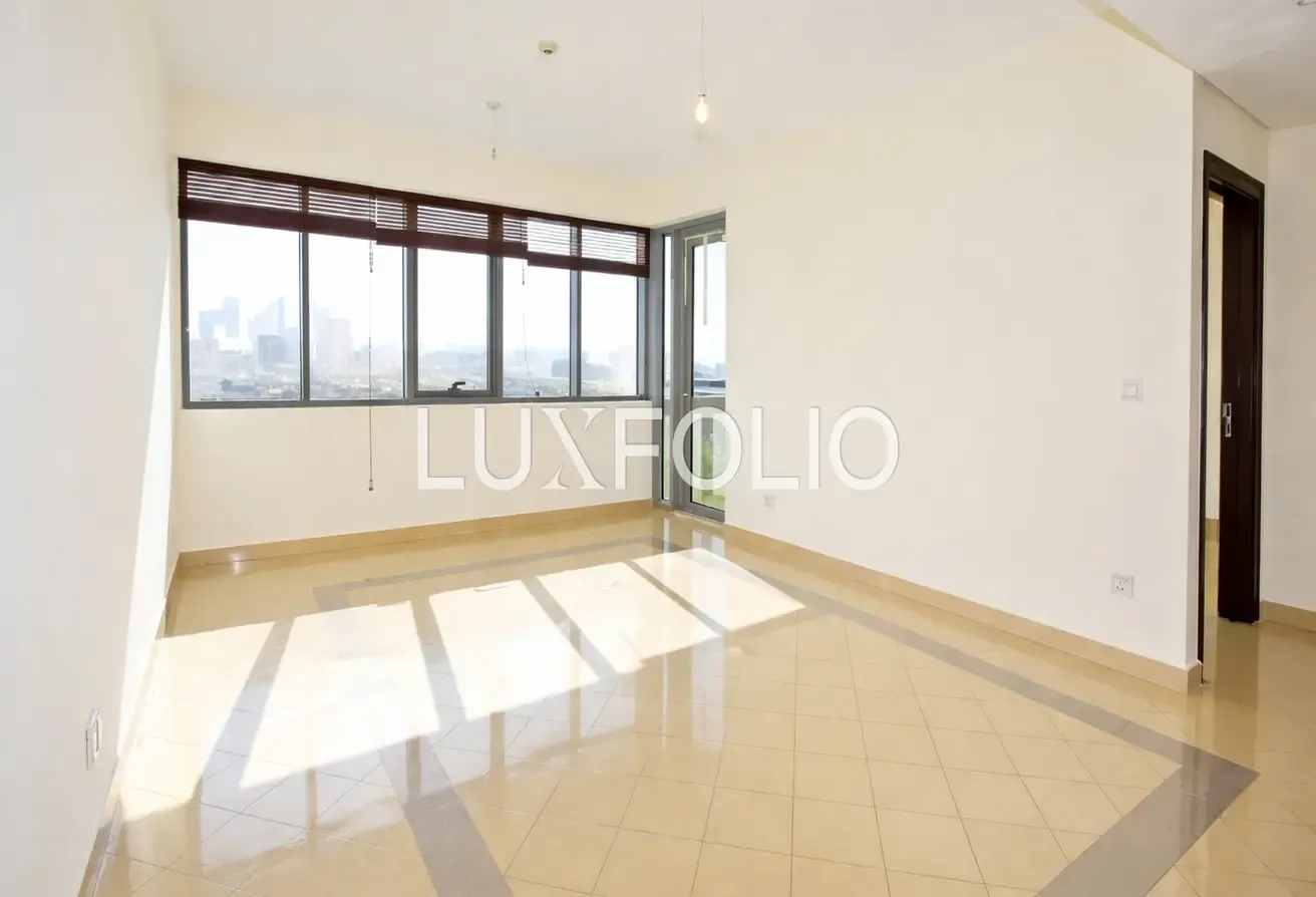 1 Bed | Vacant now | 990 Sqft | Motivated