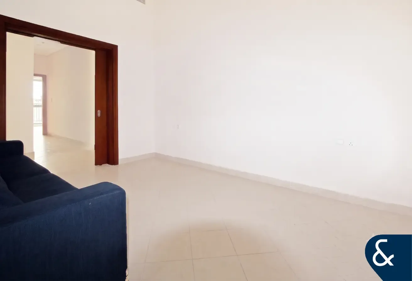 Vacant Soon | Large Terrace | Study Room