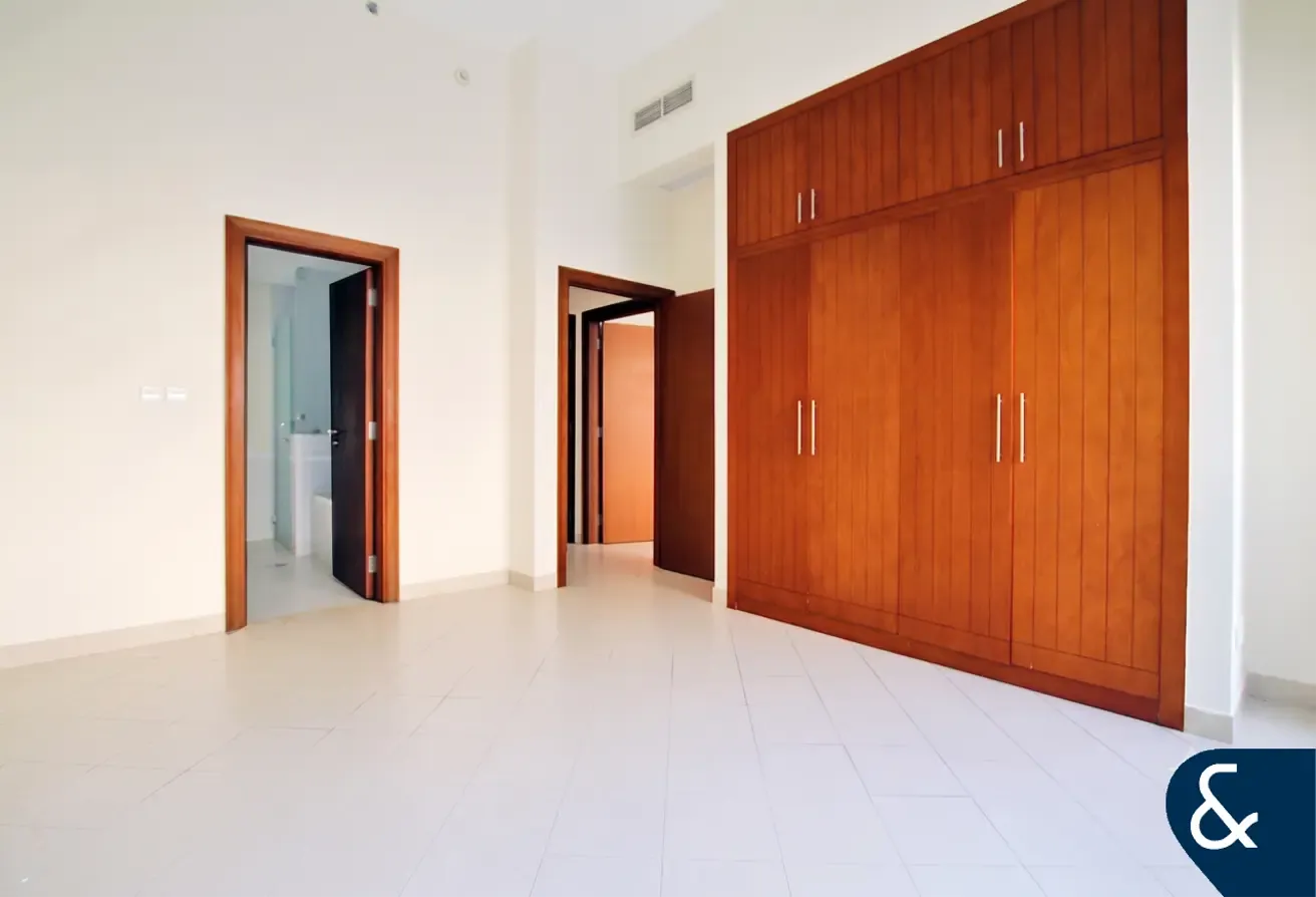 Vacant Soon | Large Terrace | Study Room