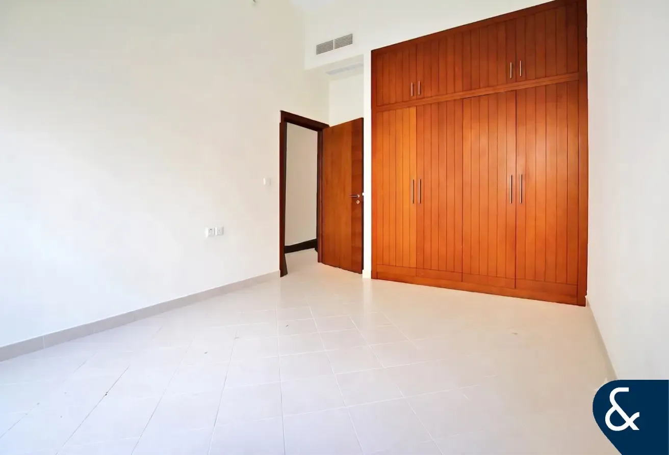 Vacant Soon | Large Terrace | Study Room