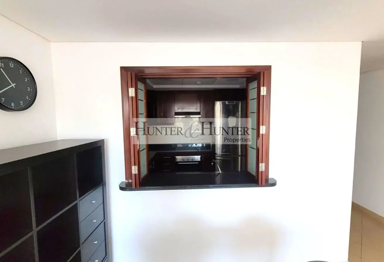 LARGE APARTMENT | GOLF COURSE VIEW | STUDY ROOM