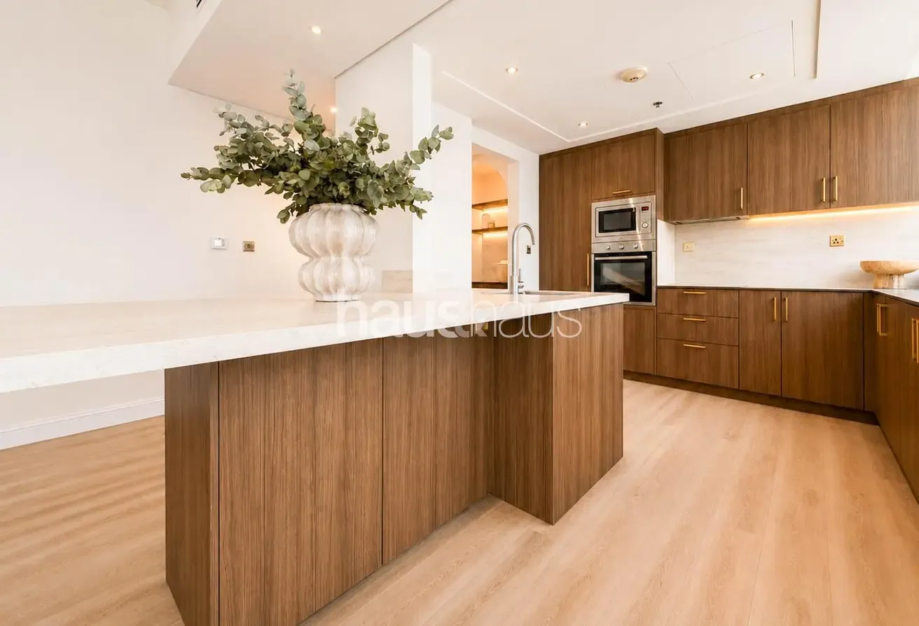 Beautifully Curated | Modified 2 Bed + Study