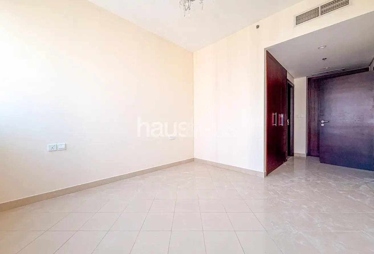 Exclusive | Vacant Now | High Floor | Key in Hand