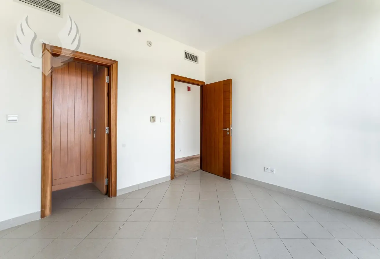 Exclusive | Fully Furnished | Lake View | Vacant