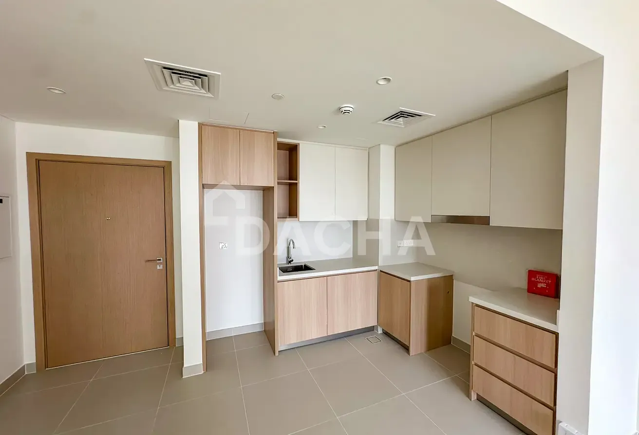 BRAND NEW | MID FLOOR | GREAT LOCATION