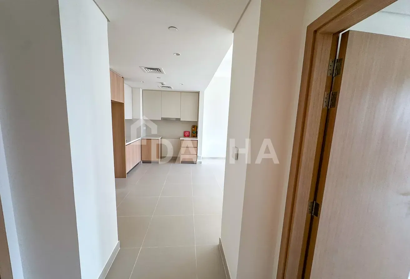 BRAND NEW | MID FLOOR | GREAT LOCATION