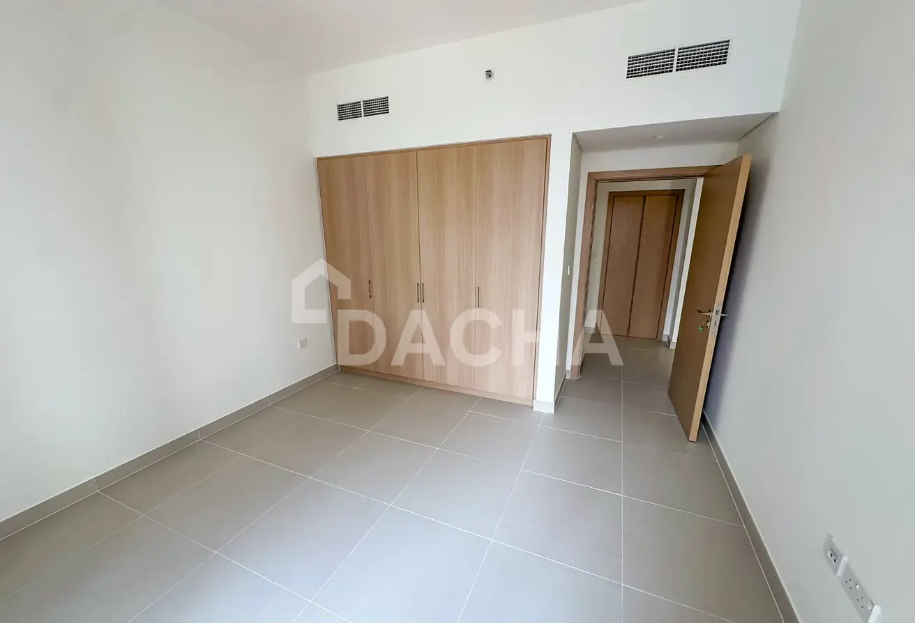 BRAND NEW | MID FLOOR | GREAT LOCATION