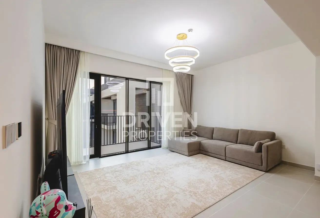Furnished | Ready to Move in | High Floor