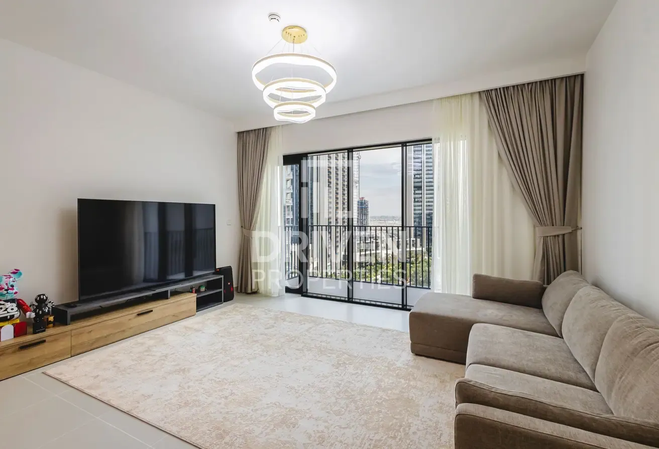 Furnished | Ready to Move in | High Floor