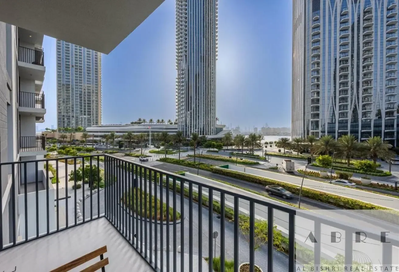 HOT DEAL BRAND NEW - VACANT - FULLY UPGRADED