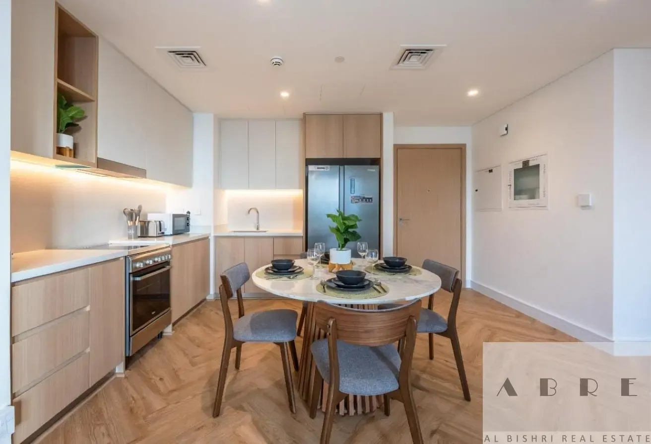 HOT DEAL BRAND NEW - VACANT - FULLY UPGRADED