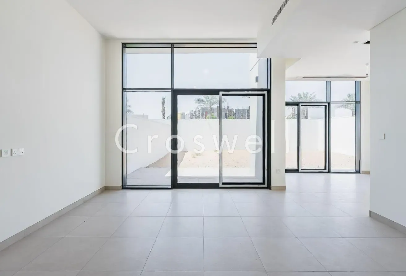 4 BR TH | Near to Swimming Pool | Corner Plot