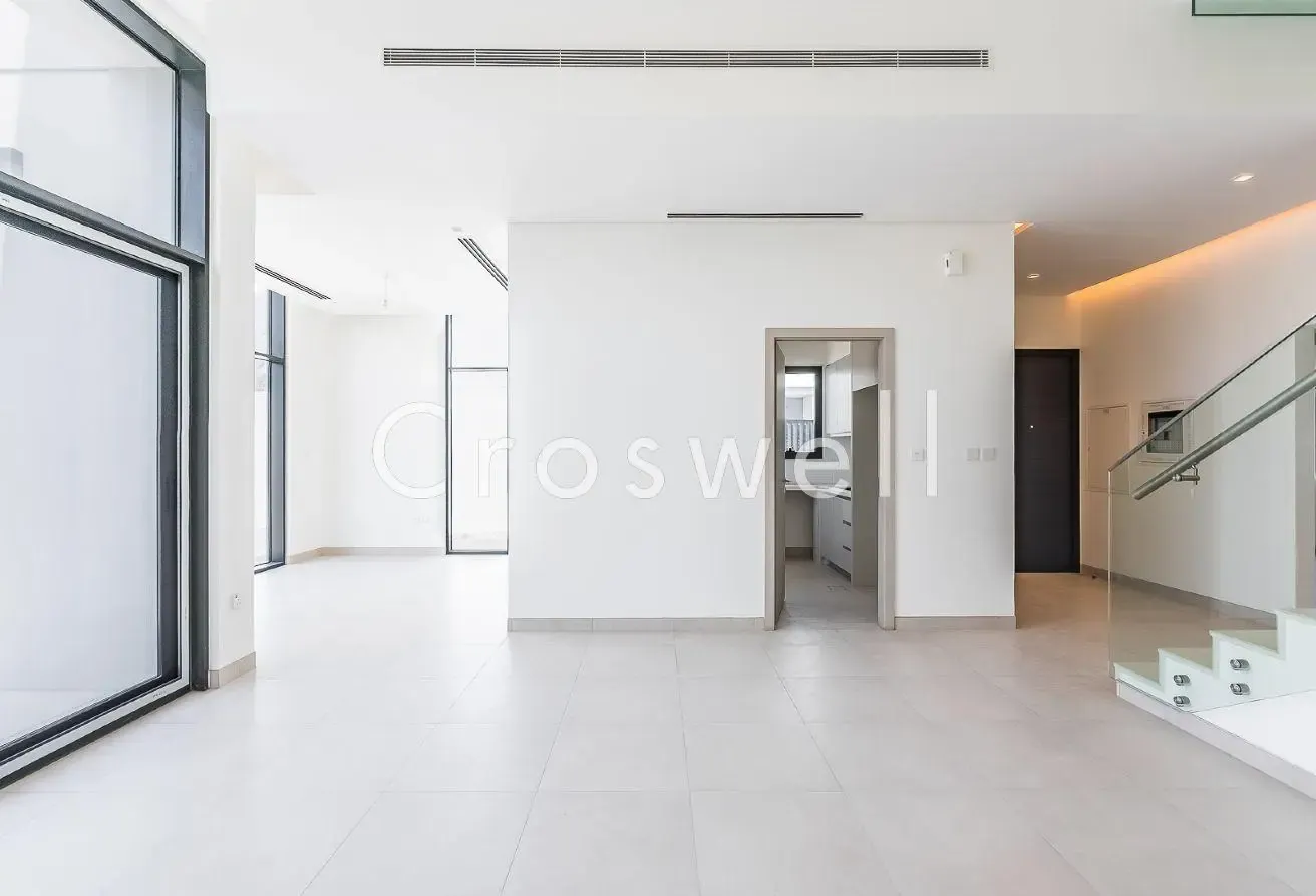 4 BR TH | Near to Swimming Pool | Corner Plot