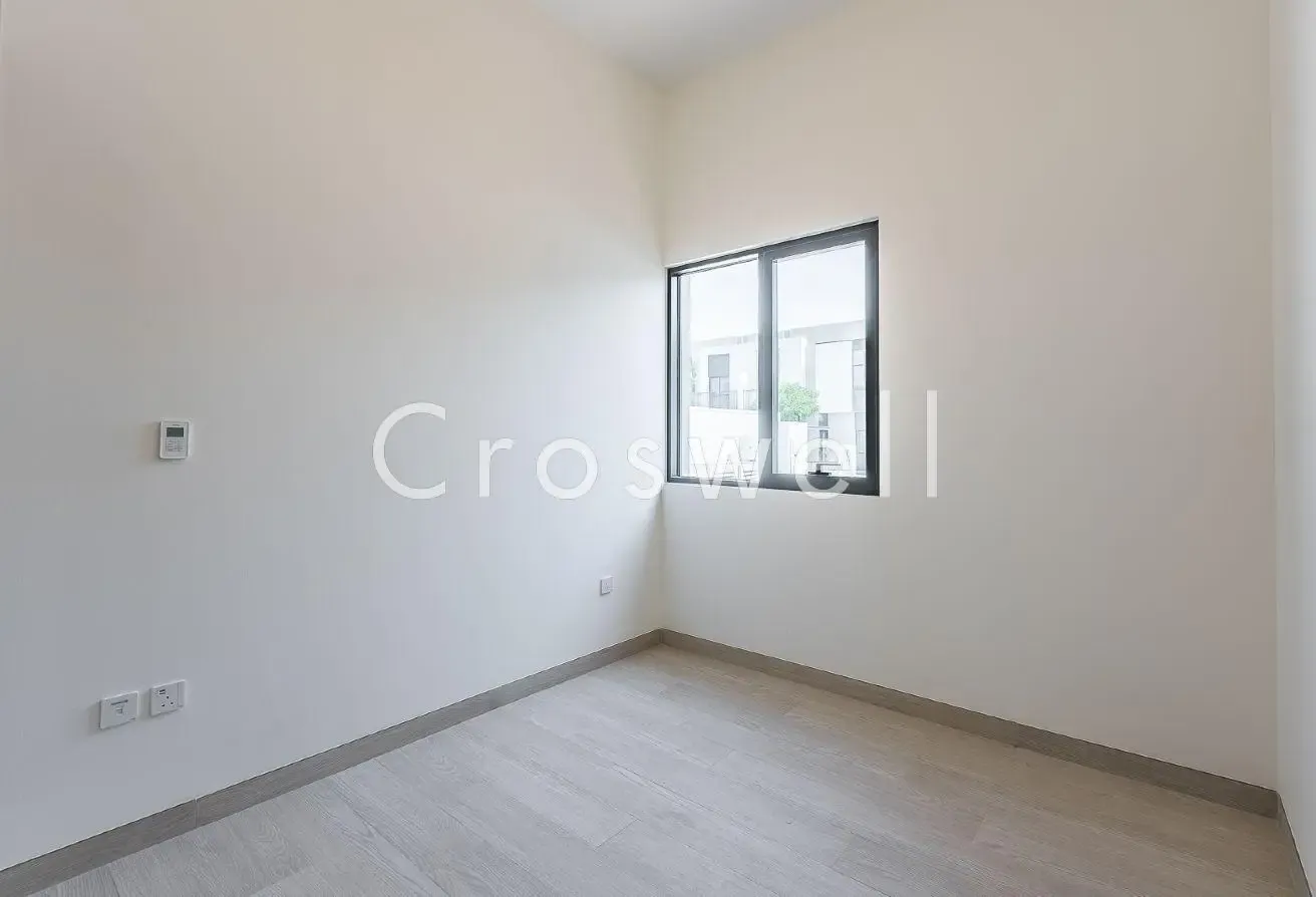 4 BR TH | Near to Swimming Pool | Corner Plot