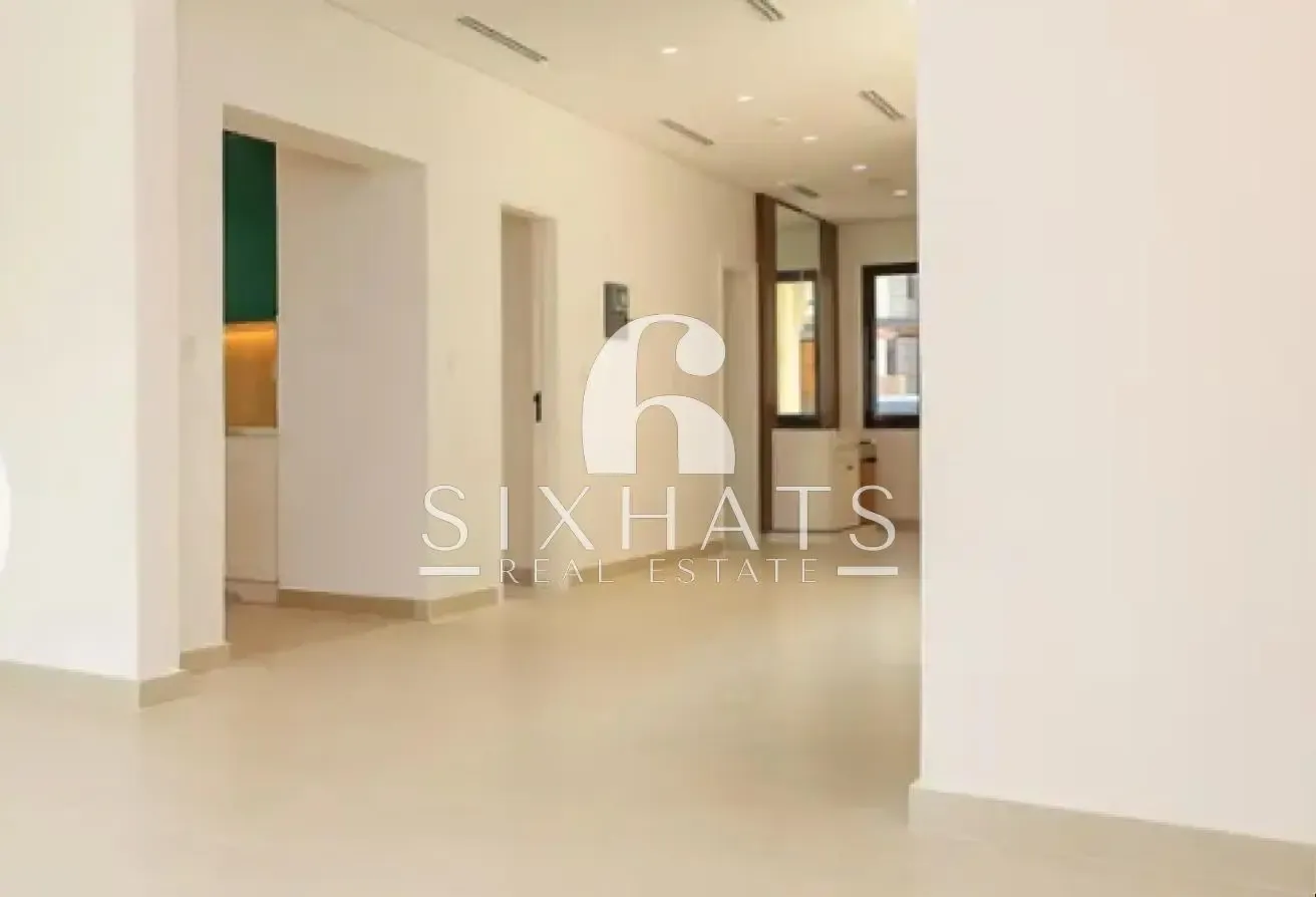 BRAND NEW | VACANT | 4 BEDROOM | NEAR TO METRO