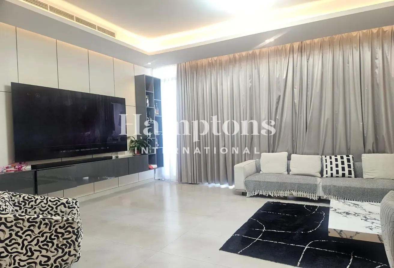 Stunning Townhouse | Fully Furnished | 4BR+Maids