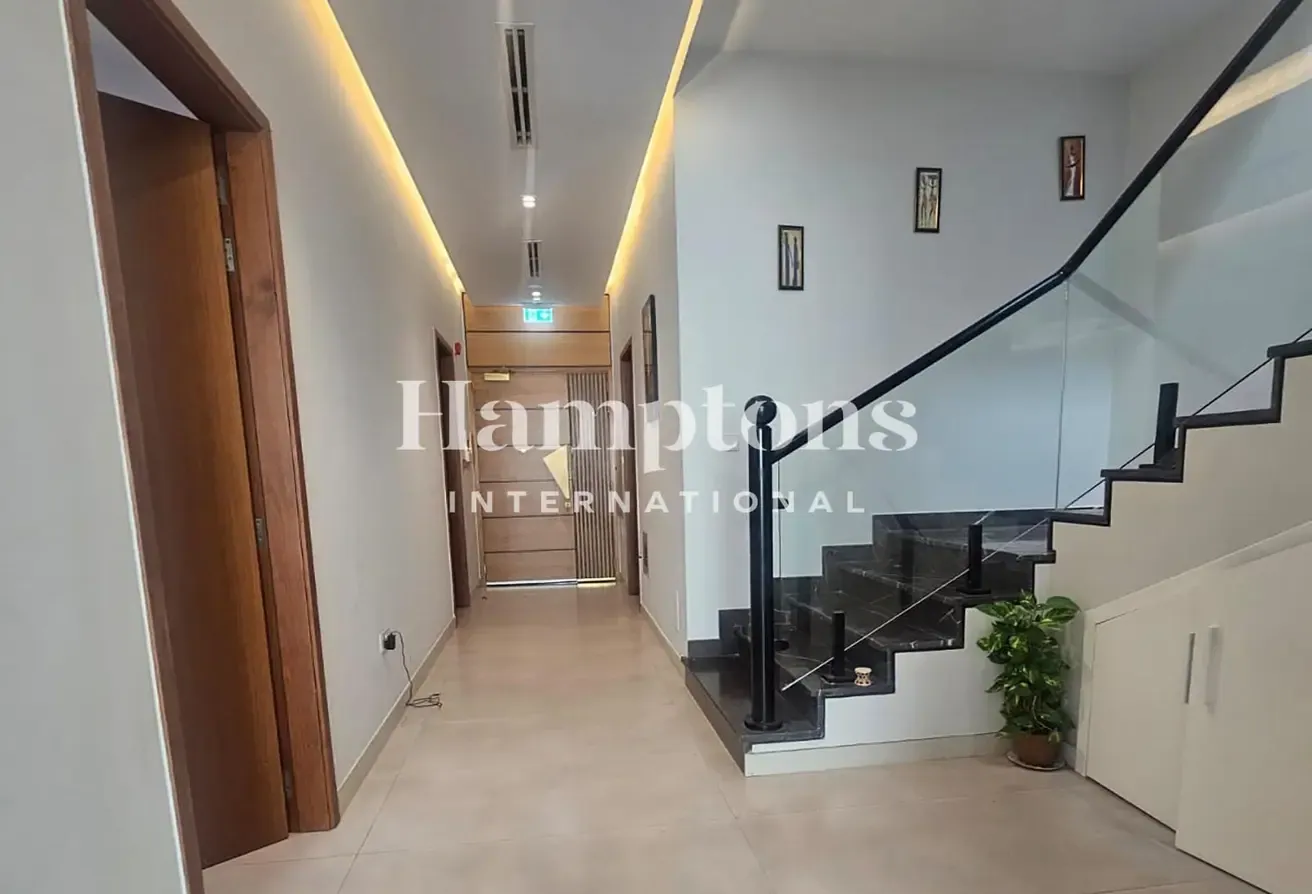 Stunning Townhouse | Fully Furnished | 4BR+Maids