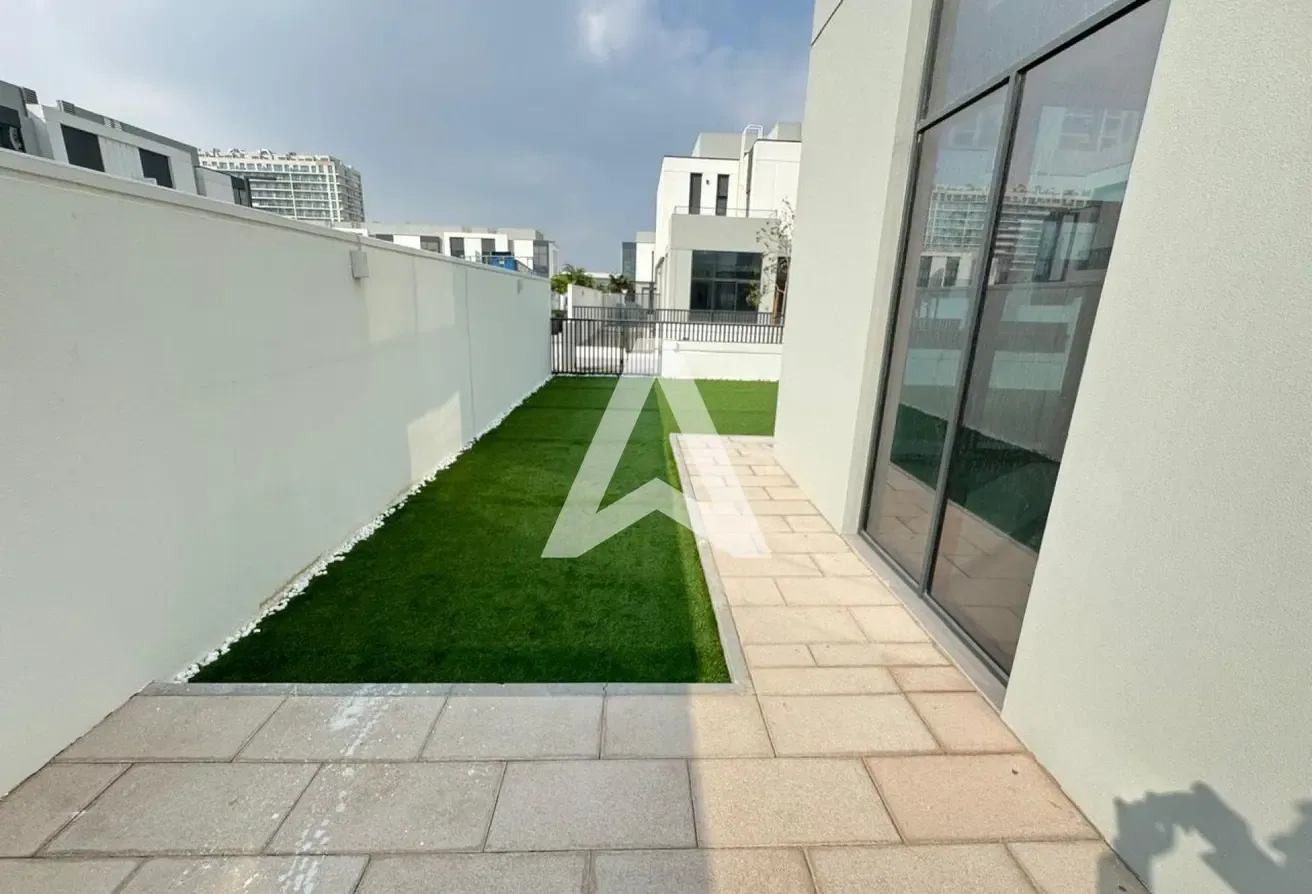 Corner Unit | Park View | Type A | Large Plot