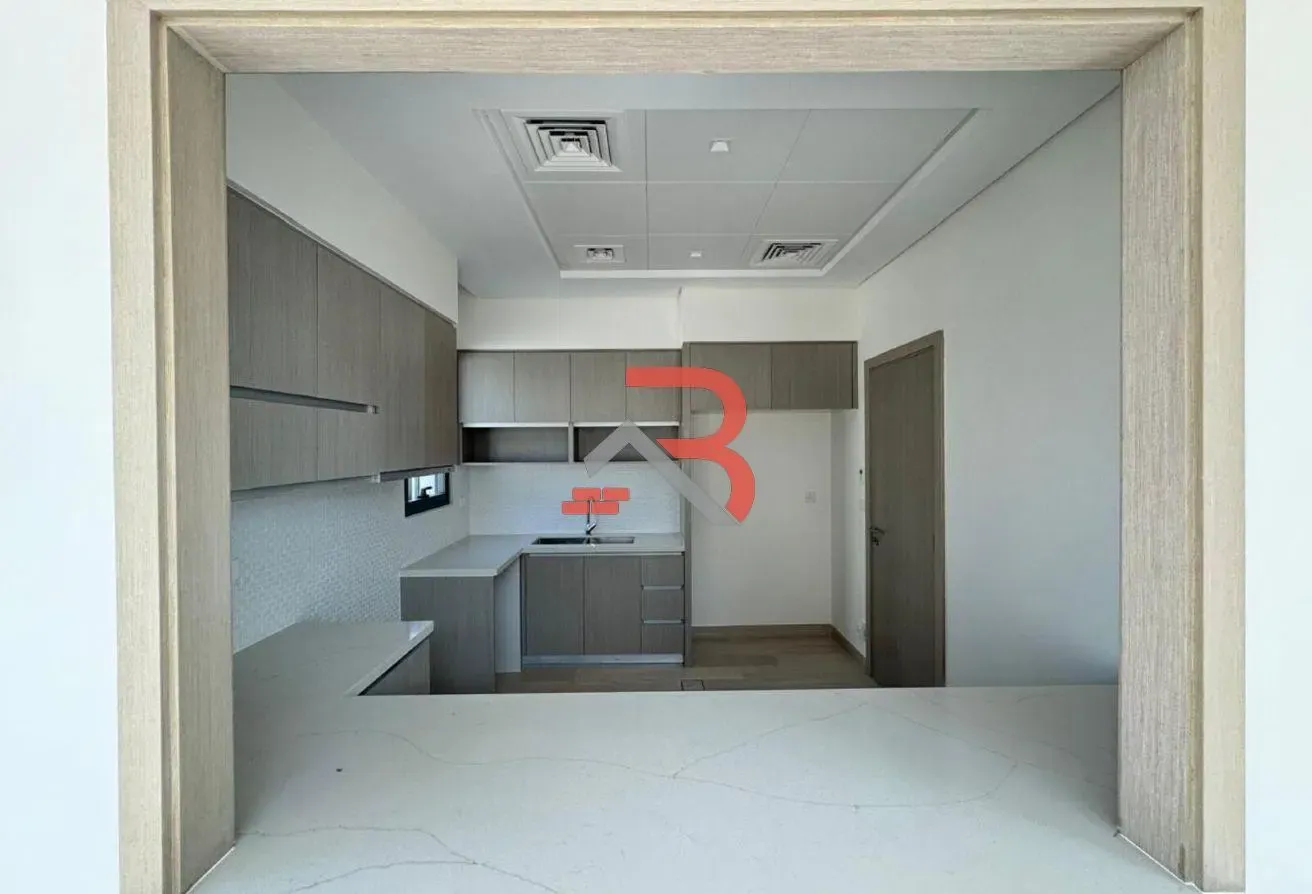 Corner Unit | Large Plot | Landscaped Garden