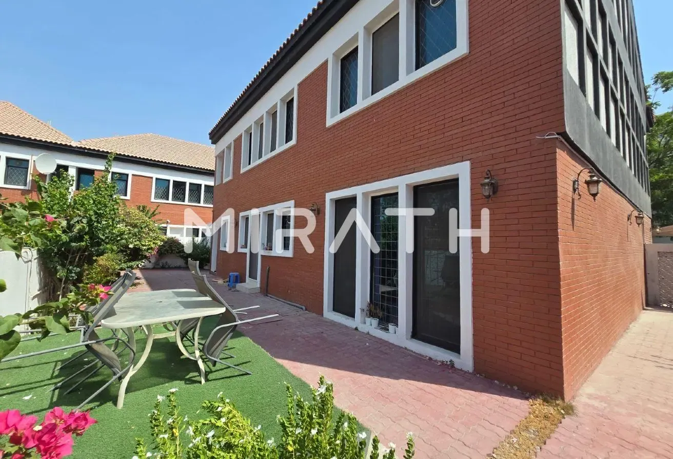 FULLY FURNISHED VILLA WITH PRIVATE GARDEN