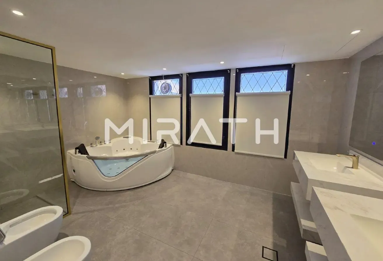 FULLY FURNISHED VILLA WITH PRIVATE GARDEN