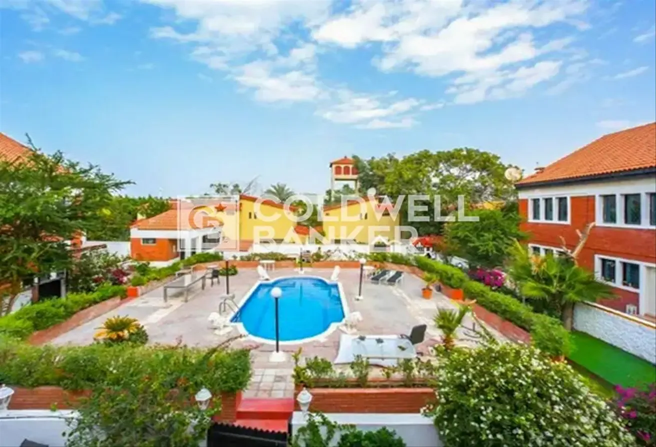 Price Reduce | Vacant | English Style